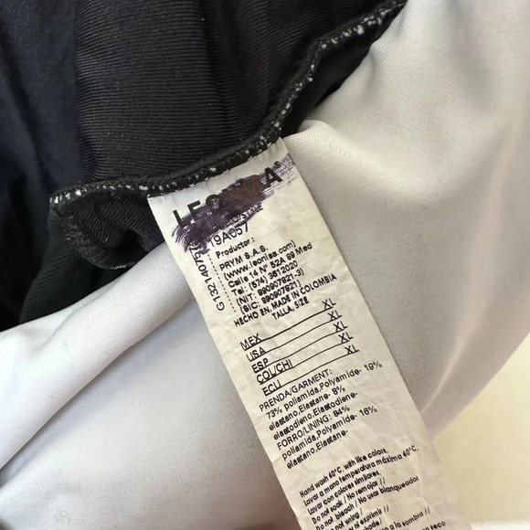 Leonisa Cross-Front Contrast Graphic One-Piece Slimming Swimsuit Black NWOT XL - Picture 9 of 11